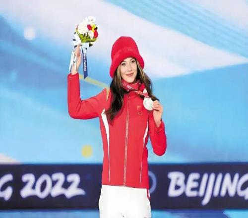 TCL正式官宣谷爱凌为全球品牌代言人，共赴不凡征程