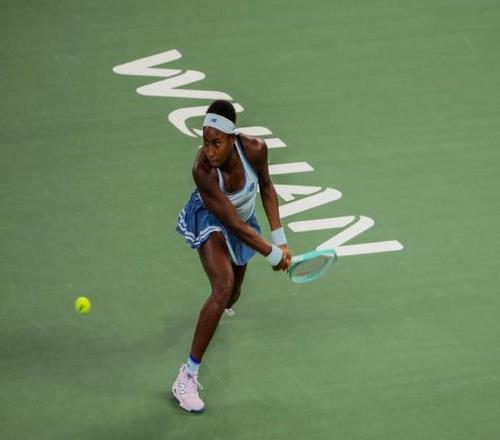 高芙20力克佩古拉，一盘未失首夺武网女单冠军