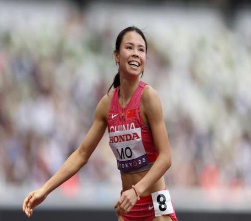 莫家蝶54秒63获小组第三，中国女子400米栏时隔16年再进世锦赛半决赛