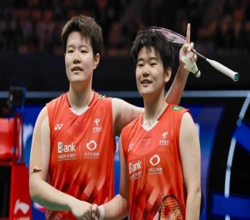 圣坛组合谈昵称：只要不说俺是男人婆就行