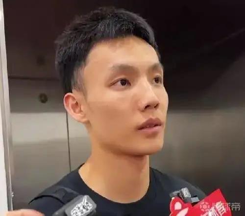 媒体人：亚洲杯首战徐杰和张宁在场边观战，今日启程回国