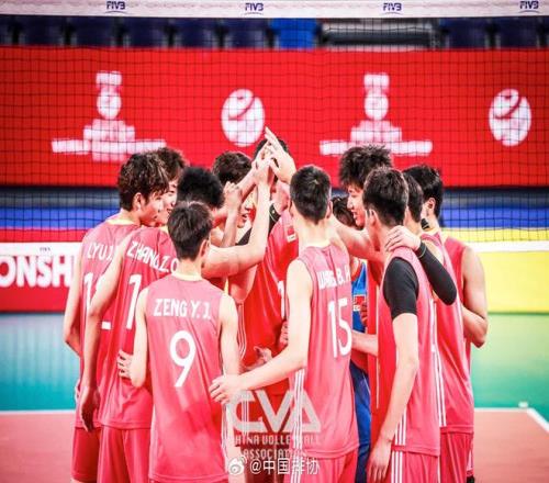 站上世锦赛前八的舞台，中国U21男排的年轻人正全力追梦
