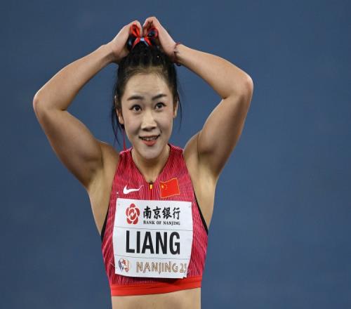 成功卫冕！全国田径锦标赛女子100米决赛：名将梁小静11秒19夺冠
