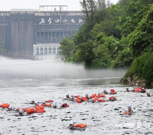 浪花激荡新丰江！1800名泳者竞渡河源15生态“冰河”