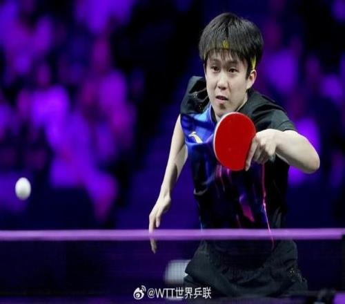 WTT横滨冠军赛：王楚钦30战胜队友陈垣宇，晋级16强