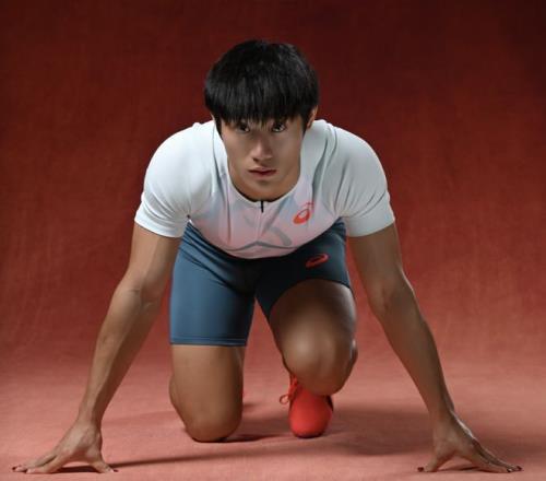 专访世锦赛百米单项首位00后中国飞人：慢下来，才能更快