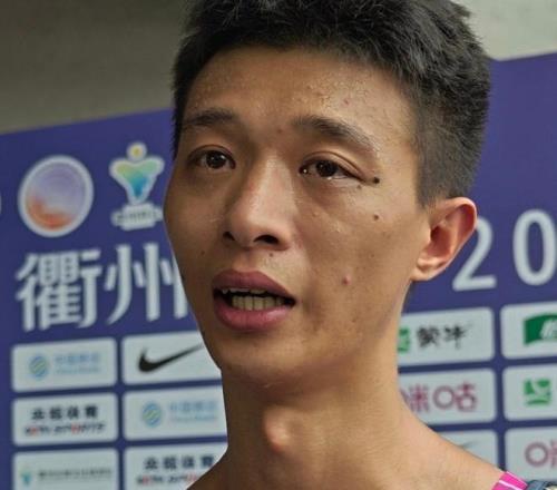 破亚洲纪录夺冠！中国又一30岁三级跳远王牌崛起：他是全红婵校友
