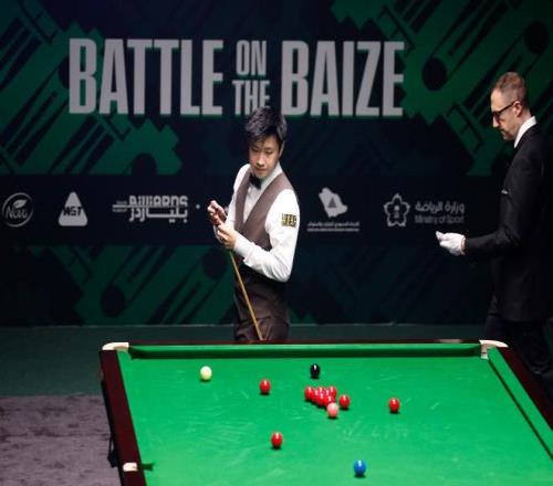 斯诺克沙特大师赛：赵心童50速胜，斯佳辉胜吴宜泽