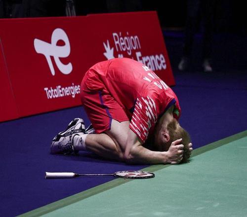 深一度一次次“撞墙”后，石宇奇终于站上世界之巅