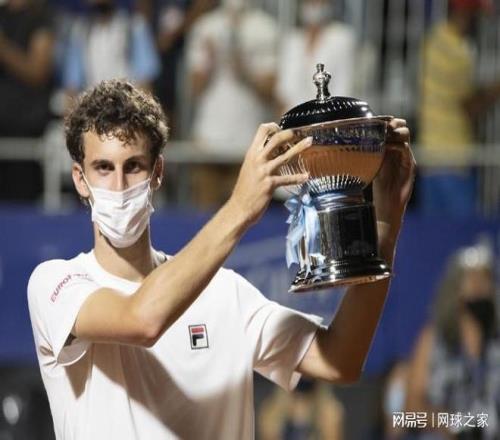 广州挑战赛出现温网神奇一幕，领先退赛，行将落败者反夺冠