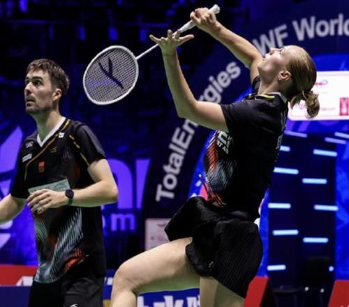冯彦哲黄东萍12遭丹麦组合逆转，止步羽毛球世锦赛32强