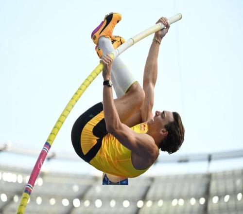 杜普兰蒂斯6.10米获西里西亚站男子撑杆跳冠军，钻石联赛46连胜