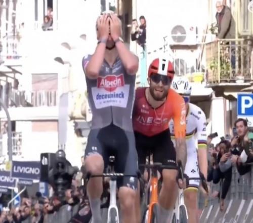 神仙打架！范德普尔击败甘纳、波加查，问鼎米兰圣雷莫赛冠军