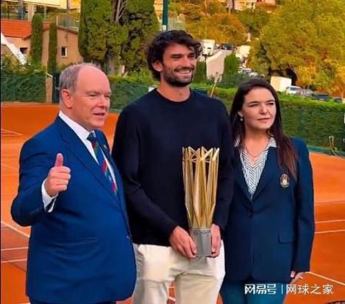 瓦大师一步登天，丰塞卡又输球，姆博科一落千丈，王左小徐一轮游