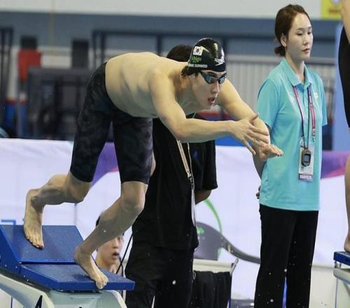 尘封八年，22岁韩国选手黄宣优打破孙杨200米自由泳亚洲纪录