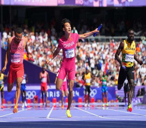 陈佳鹏、严海滨:现场氛围太嗨听不见队友声音,期待决赛表现更好