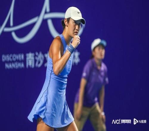 王曦雨王雅繁双双取得广网开门红，张帅惊艳造型亮相欢迎晚宴