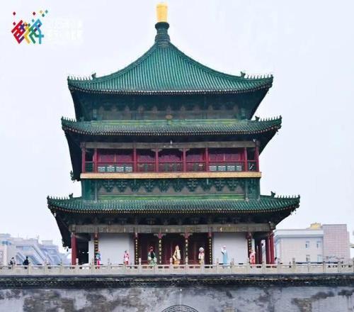 当钟楼的秦腔为我响起，奔跑有了答案