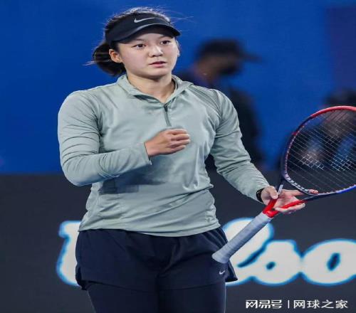 从放话成为下一个李娜，到九江赛夺WTA正赛首胜，郑妩双终于赢了